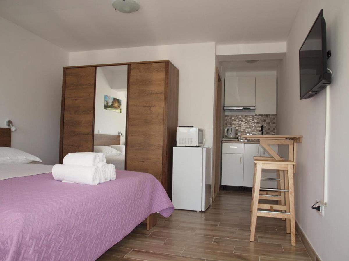 Apartman&Studio S بلوتشي المظهر الخارجي الصورة