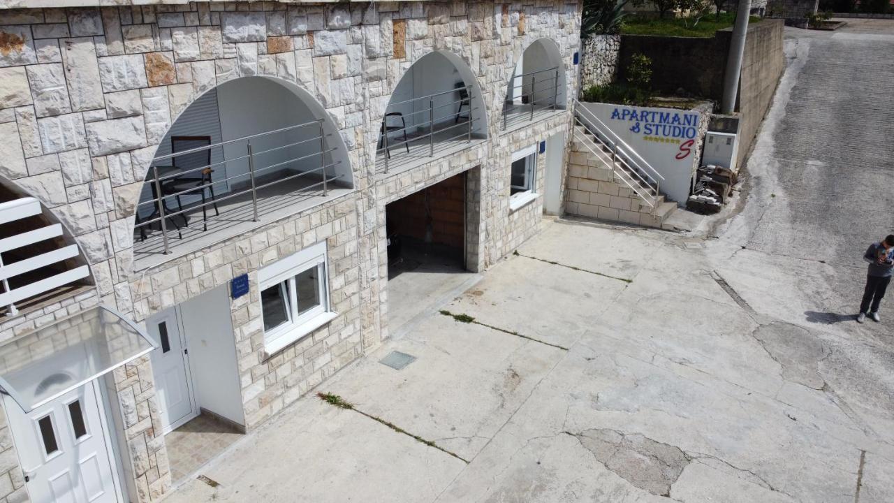 Apartman&Studio S بلوتشي المظهر الخارجي الصورة